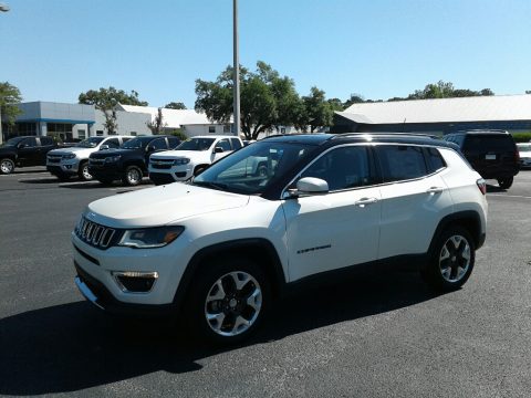Pearl White Tri–Coat Jeep Compass Limited.  Click to enlarge.