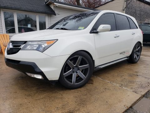Aspen White Pearl Acura MDX .  Click to enlarge.