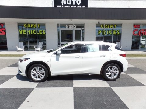 Majestic White Infiniti QX30 .  Click to enlarge.