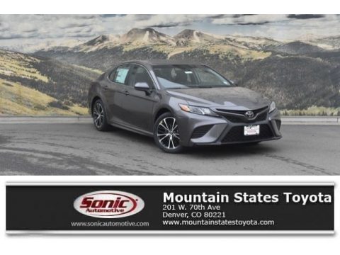 Predawn Gray Mica Toyota Camry SE.  Click to enlarge.