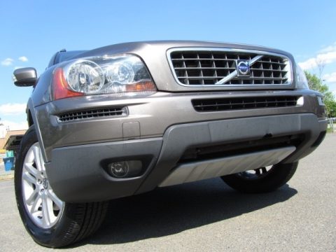 Oyster Gray Metallic Volvo XC90 3.2.  Click to enlarge.