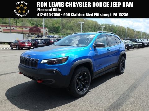 Hydro Blue Pearl Jeep Cherokee Trailhawk Elite 4x4.  Click to enlarge.