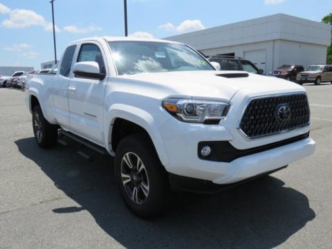 Super White Toyota Tacoma TRD Sport Access Cab 4x4.  Click to enlarge.