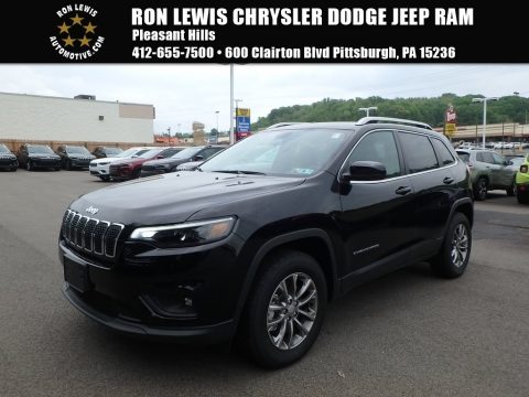 Diamond Black Crystal Pearl Jeep Cherokee Latitude Plus 4x4.  Click to enlarge.