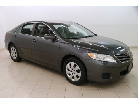 Magnetic Gray Metallic Toyota Camry LE.  Click to enlarge.