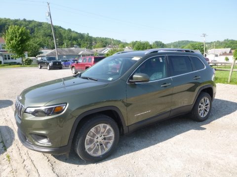 Olive Green Pearl Jeep Cherokee Latitude Plus.  Click to enlarge.