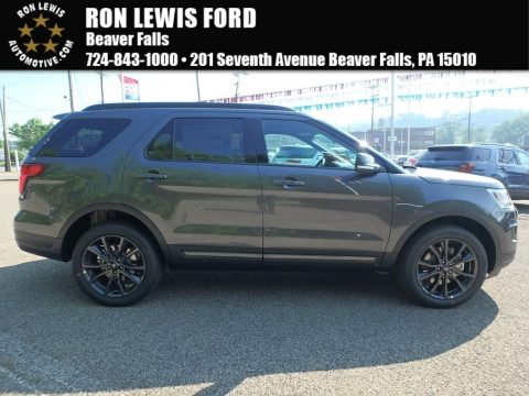 Magnetic Metallic Ford Explorer XLT 4WD. Click to enlarge. Magnetic Metallic Ford Explorer XLT 4WD. Click to enlarge.