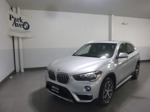 Glacier Silver Metallic BMW X1 xDrive28i.  Click to enlarge.
