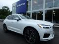 Front 3/4 View of 2018 Volvo XC60 T5 AWD R Design #1