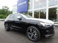 Front 3/4 View of 2018 Volvo XC60 T6 AWD R Design #1