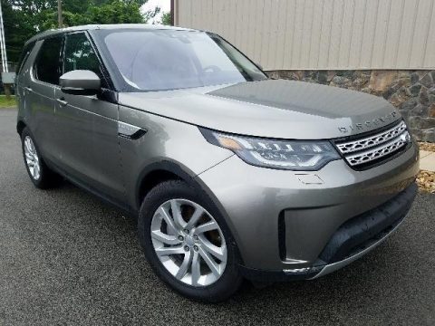 Silicon Silver Metallic Land Rover Discovery HSE.  Click to enlarge.