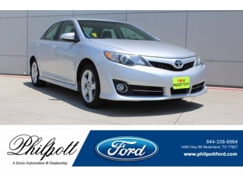 Classic Silver Metallic Toyota Camry SE.  Click to enlarge.