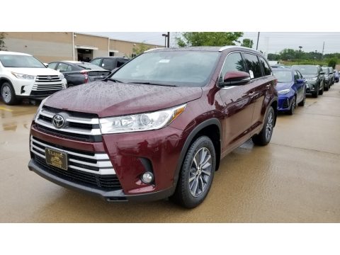 Ooh La La Rouge Mica Toyota Highlander XLE AWD.  Click to enlarge.