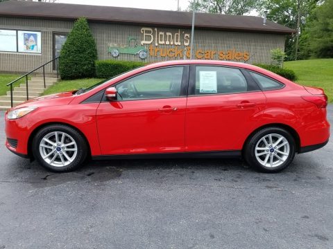 Race Red Ford Focus SE Sedan.  Click to enlarge.