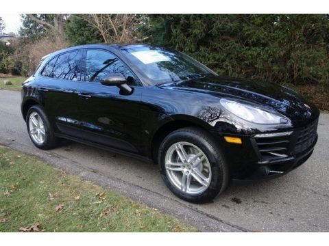 Black Porsche Macan .  Click to enlarge.