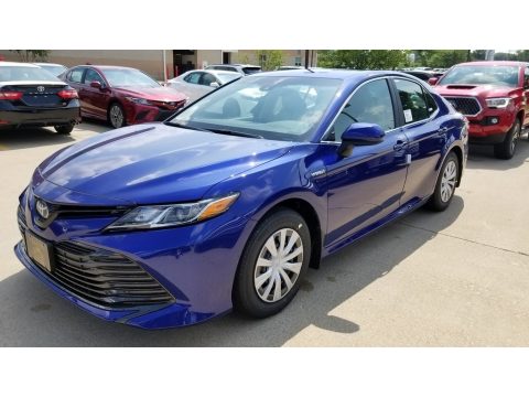 Blue Crush Metallic Toyota Camry Hybrid LE.  Click to enlarge.