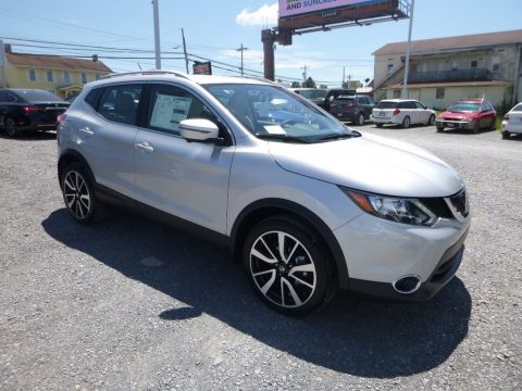 Brilliant Silver Nissan Rogue Sport SL AWD.  Click to enlarge.