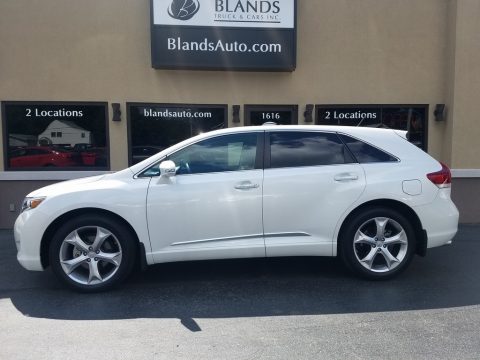 Blizzard White Pearl Toyota Venza Limited.  Click to enlarge.