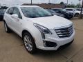 Front 3/4 View of 2019 Cadillac XT5 Luxury AWD #1