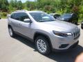 Front 3/4 View of 2019 Jeep Cherokee Latitude 4x4 #7 Front 3/4 View of 2019 Jeep Cherokee Latitude 4x4 #7