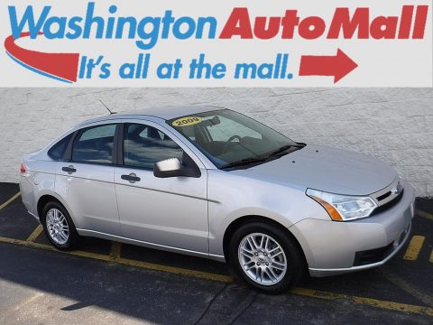 Brilliant Silver Metallic Ford Focus SE Sedan. Click to enlarge. Brilliant Silver Metallic Ford Focus SE Sedan. Click to enlarge.