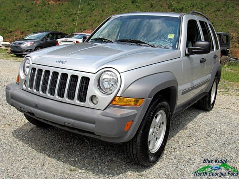 Bright Silver Metallic Jeep Liberty Sport.  Click to enlarge.