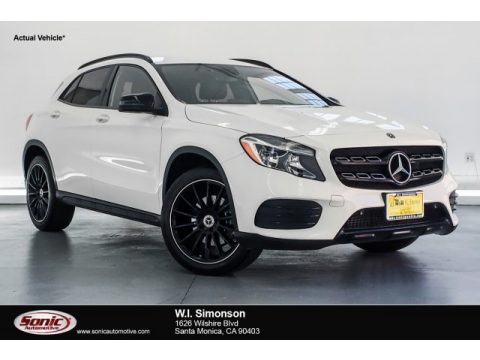 Cirrus White Mercedes-Benz GLA 250. Click to enlarge. Cirrus White Mercedes-Benz GLA 250. Click to enlarge.