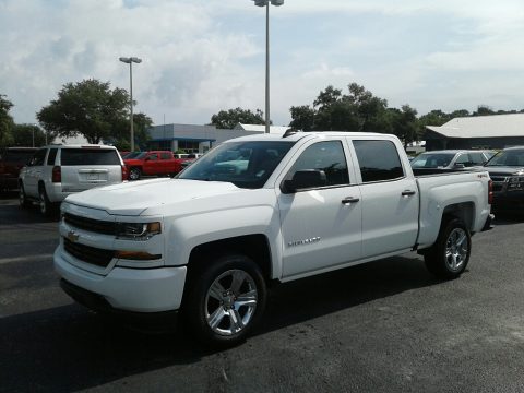 Summit White Chevrolet Silverado 1500 Custom Crew Cab 4x4.  Click to enlarge.