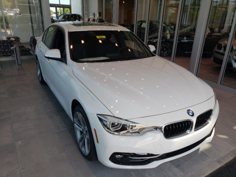 Alpine White BMW 3 Series 330i xDrive Sedan.  Click to enlarge.