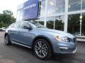 Front 3/4 View of 2018 Volvo V60 Cross Country T5 AWD #1