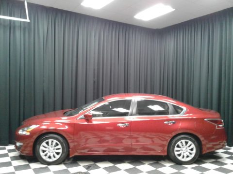 Cayenne Red Nissan Altima 2.5 S.  Click to enlarge.