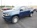 Front 3/4 View of 2019 Chevrolet Colorado WT Extended Cab 4x4 #1