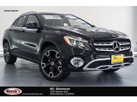 Night Black Mercedes-Benz GLA 250.  Click to enlarge.