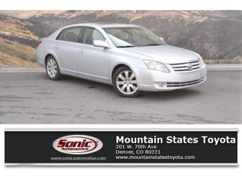 Silver Pine Pearl Toyota Avalon XLS.  Click to enlarge.