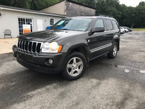 Light Graystone Pearl Jeep Grand Cherokee Limited 4x4.  Click to enlarge.