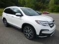 Front 3/4 View of 2019 Honda Pilot Touring AWD #5