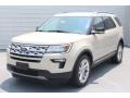 Front 3/4 View of 2018 Ford Explorer XLT #3