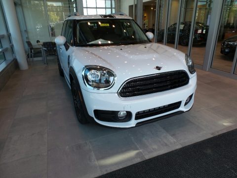 Light White Mini Countryman Cooper All4.  Click to enlarge.