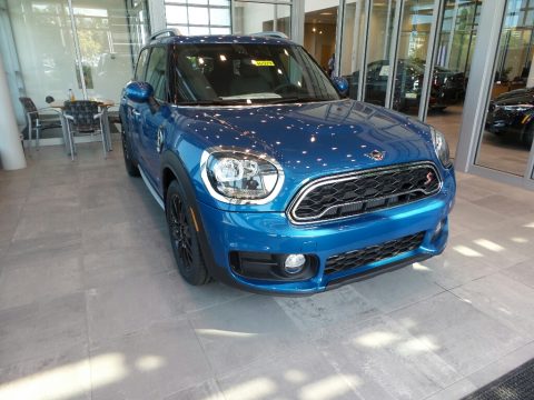 Island Blue Mini Countryman Cooper S All4.  Click to enlarge.