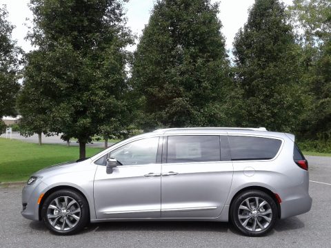 Billet Silver Metallic Chrysler Pacifica Limited.  Click to enlarge.