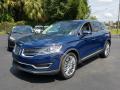 Front 3/4 View of 2018 Lincoln MKX Reserve #1
