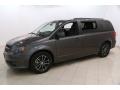 Front 3/4 View of 2018 Dodge Grand Caravan GT #3
