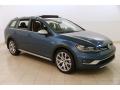 Front 3/4 View of 2018 Volkswagen Golf Alltrack SEL 4Motion #1