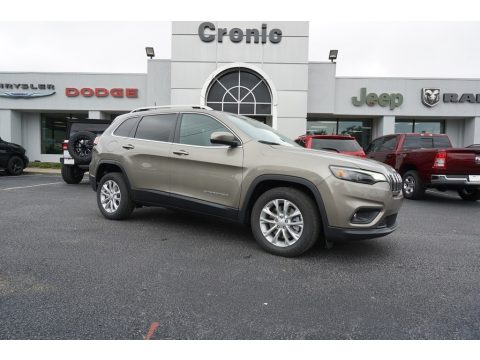 Light Brownstone Pearl Jeep Cherokee Latitude.  Click to enlarge.