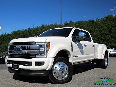 White Platinum Metallic Tri-Coat Ford F450 Super Duty Platinum Crew Cab 4x4.  Click to enlarge.