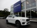 Front 3/4 View of 2019 Volvo XC60 T5 AWD R-Design #1