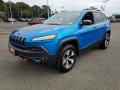 Front 3/4 View of 2018 Jeep Cherokee Trailhawk 4x4 #3