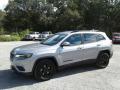Front 3/4 View of 2019 Jeep Cherokee Latitude Plus #1 Front 3/4 View of 2019 Jeep Cherokee Latitude Plus #1