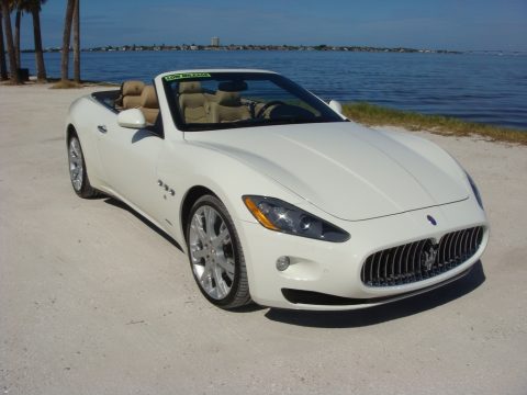 Bianco Eldorado (White) Maserati GranTurismo Convertible GranCabrio.  Click to enlarge.