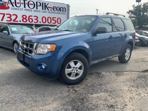 Sport Blue Metallic Ford Escape XLT.  Click to enlarge.